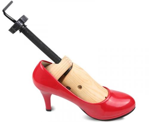 Как ускорить процесс разноса обуви, используя специальные приспособления