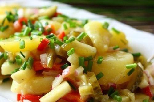 Какие блюда и салаты лучше всего готовить с яблоками розовой мякотью. 20 салатов с яблоками, которые точно стоит попробовать