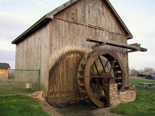 Свет на даче без электричества. Электричество по минимуму 08