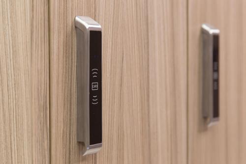 Шкафчики для раздевалки размеры. Особенности шкафчиков в раздевалку, обзор моделей