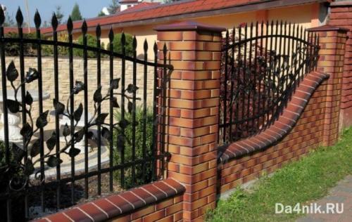 Если нет денег на забор. Как сделать самый дешевый забор для дачи своими руками?