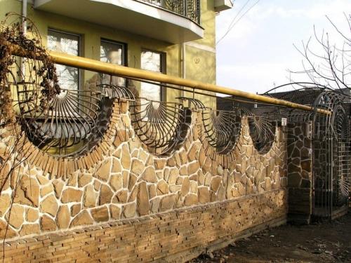 Самые красивые заборы. Красивые заборы — 85 фото-идей оптимального дизайна для современных домов