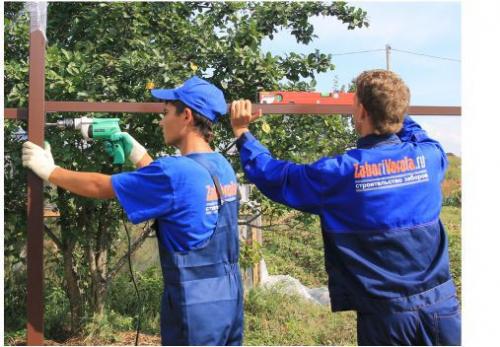 Забор своими руками: пошаговая инструкция. Металлический забор из профлиста и штакетника своими руками: пошаговая инструкция