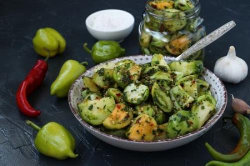 Съедобные травы для салата. 20 зеленых салатов, которые разнообразят твой рацион