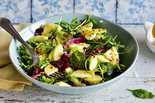 Съедобные травы для салата. 20 зеленых салатов, которые разнообразят твой рацион