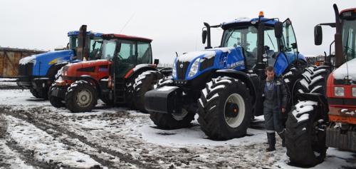 Какие факторы влияют на выбор сельскохозяйственной техники для пахоты. Какие типы тракторов бывают