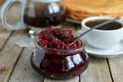 Рецепты заготовок на зиму из брусники. Брусника на зиму: 20 лучших рецептов заготовок