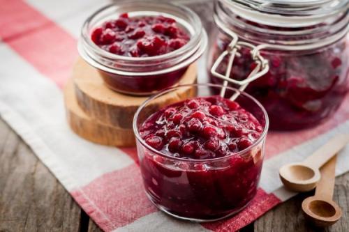 Рецепты заготовок на зиму из брусники. Брусника на зиму: 20 лучших рецептов заготовок