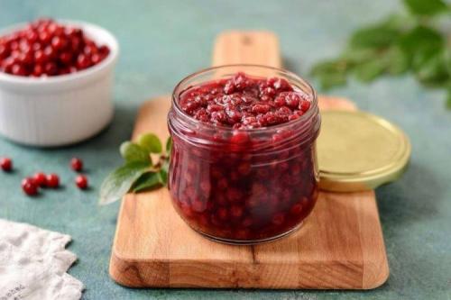 Рецепты заготовок на зиму из брусники. Брусника на зиму: 20 лучших рецептов заготовок