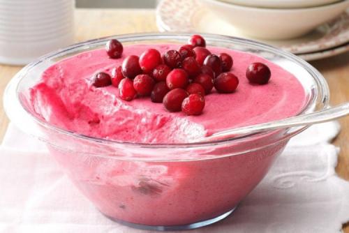 Какие брусничные заготовки можно подавать к столу. 20 потрясающих рецептов из брусники