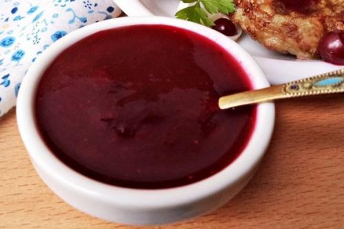 Какие брусничные заготовки можно подавать к столу. 20 потрясающих рецептов из брусники