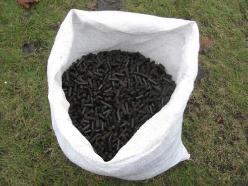 Удобрения для смородины. Чем подкормить смородину весной для большого урожая