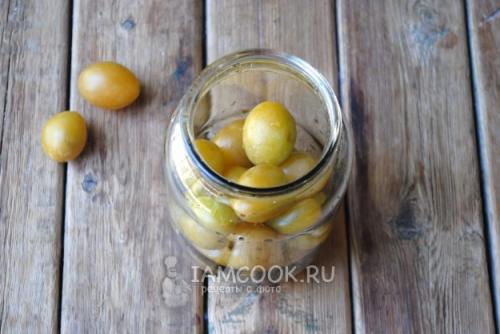 Как отличить спелые желтые сливы от не спелых