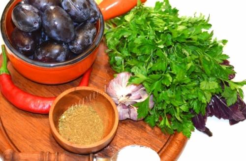 Сладкий и ароматный: как приготовить сливовый соус из слив на зиму 24 Сладкий и ароматный: как приготовить сливовый соус из слив на зиму 24