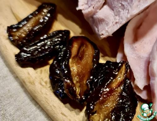 Какие приправы и ароматизаторы можно использовать для придания заготовкам из сливы своеобразного вкуса. Вяленая слива в масле со специями