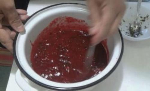 Какие группы населения более уязвимы для сливов острых на зиму