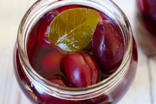 Как правильно консервировать сливы, чтобы они хранились долго. 12 лучших рецептов маринованной сливы на зиму