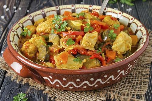 Что делать если пересолила подлив. Как исправить пересоленное рагу: 10 проверенных способов